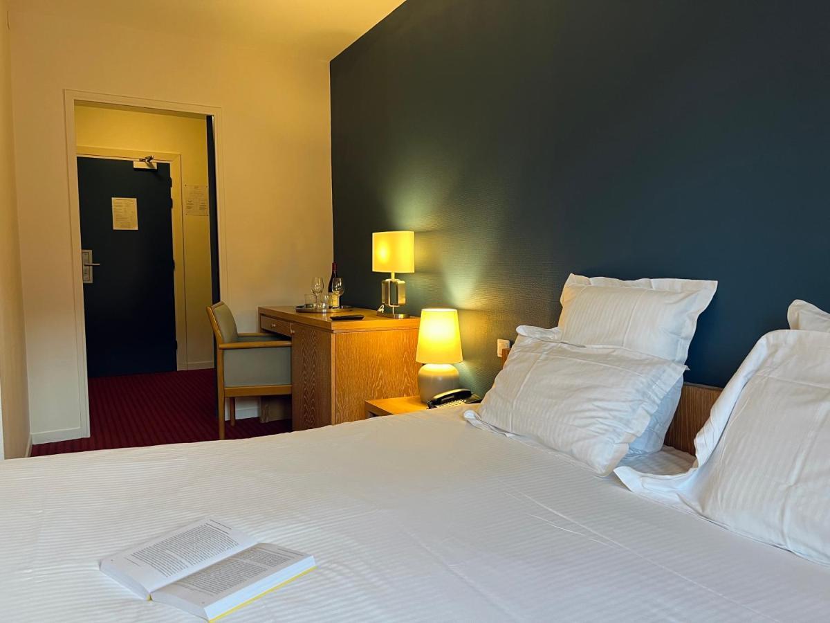 Le Pre Saint Germain Hotel Louviers Exterior photo