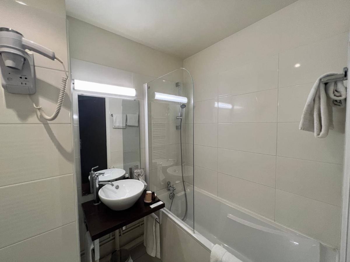 Le Pre Saint Germain Hotel Louviers Exterior photo